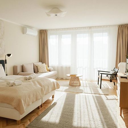 Apartament Podmaniczky Terrace Retreat With Ac Budapeszt Zewnętrze zdjęcie